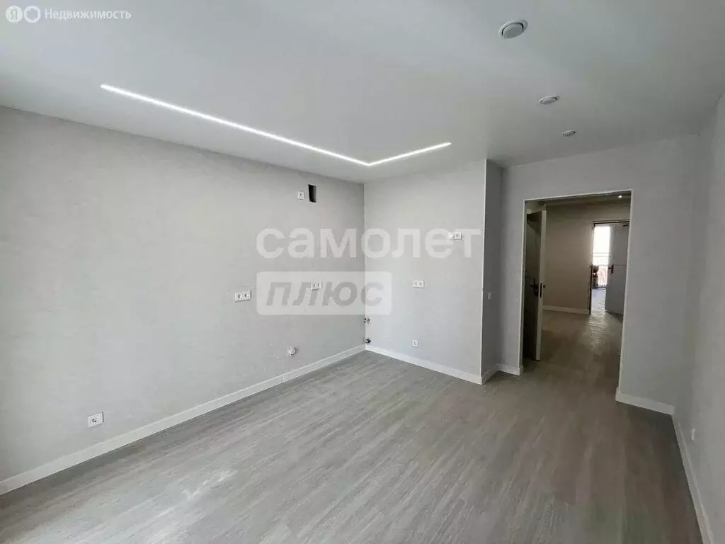1-комнатная квартира: Чигири, улица Василенко, 5 (43 м) - Фото 0