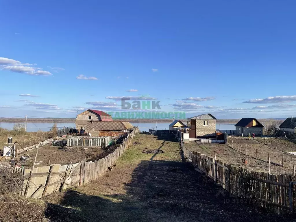 Участок в Саратовская область, Вольск Крайняя ул. (8.22 сот.) - Фото 1