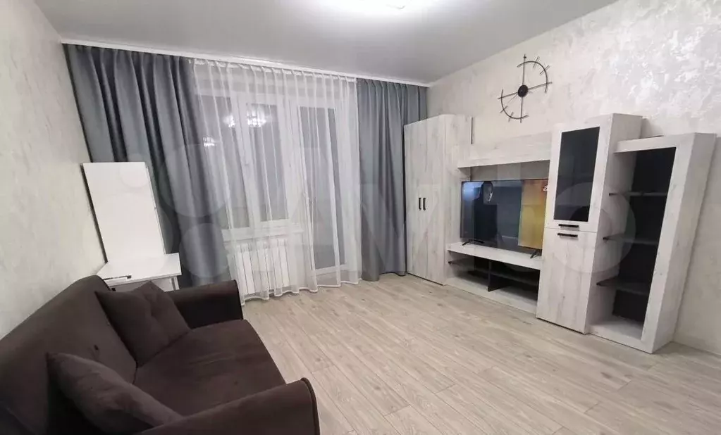 1-к. квартира, 40,5 м, 1/14 эт. - Фото 1