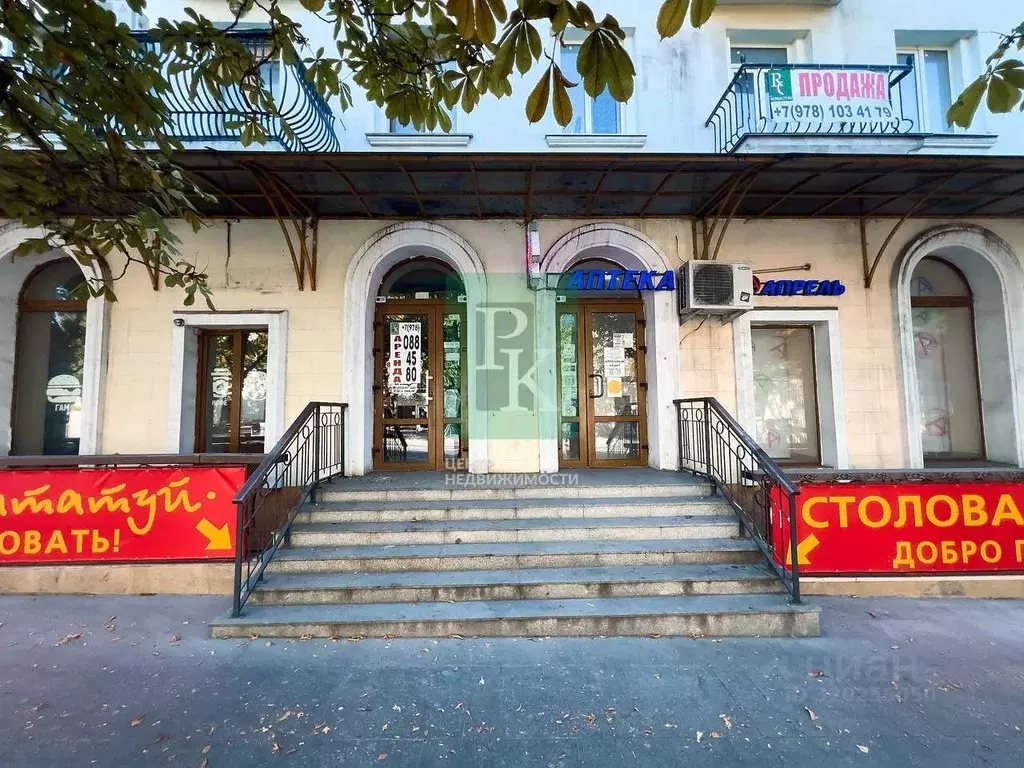 Торговая площадь в Севастополь ул. Большая Морская, 52/2 (122 м) - Фото 0
