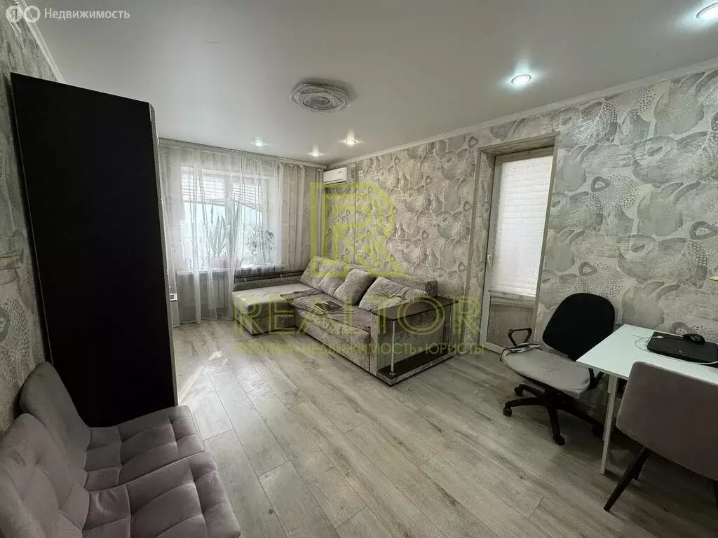 Квартира-студия: Шахты, улица Хабарова, 18 (48.2 м) - Фото 1
