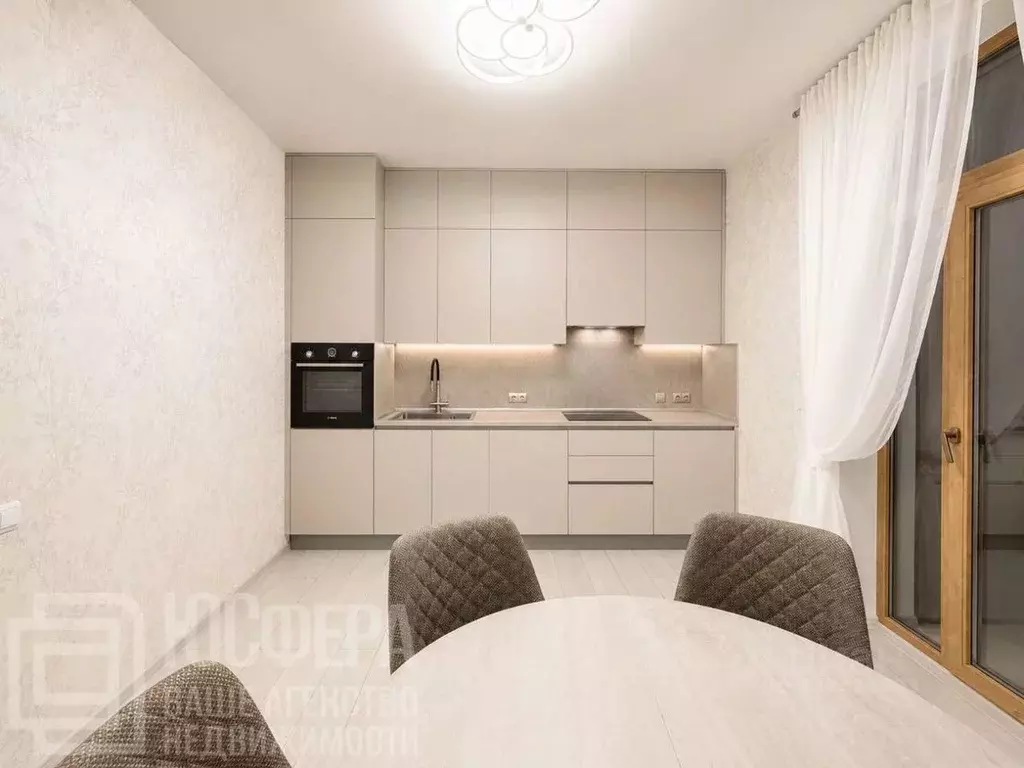 3-к кв. Волгоградская область, Волгоград Бакинская ул., 2 (120.0 м) - Фото 1