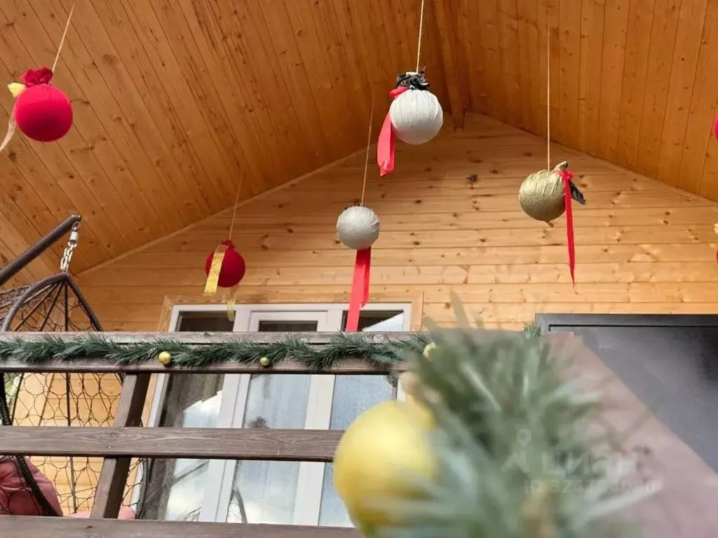 Дом в Карачаево-Черкесия, Зеленчукский район, с. Архыз ул. Банковская, ... - Фото 1