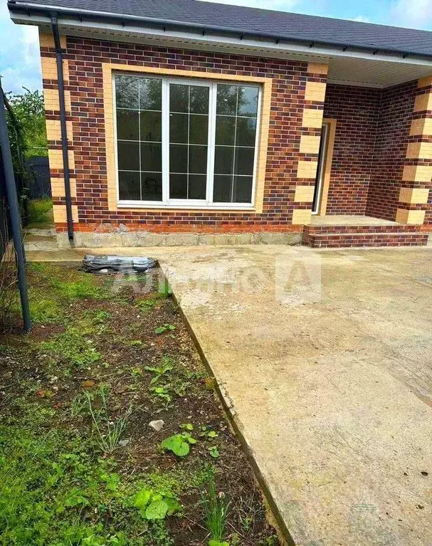 Дом в Краснодарский край, Тимашевск ул. Строителей, 28 (120 м) - Фото 1