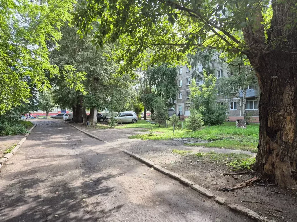 2-к кв. Омская область, Омск Заозерный мкр, ул. Коммунальная, 15 (45.0 ... - Фото 1