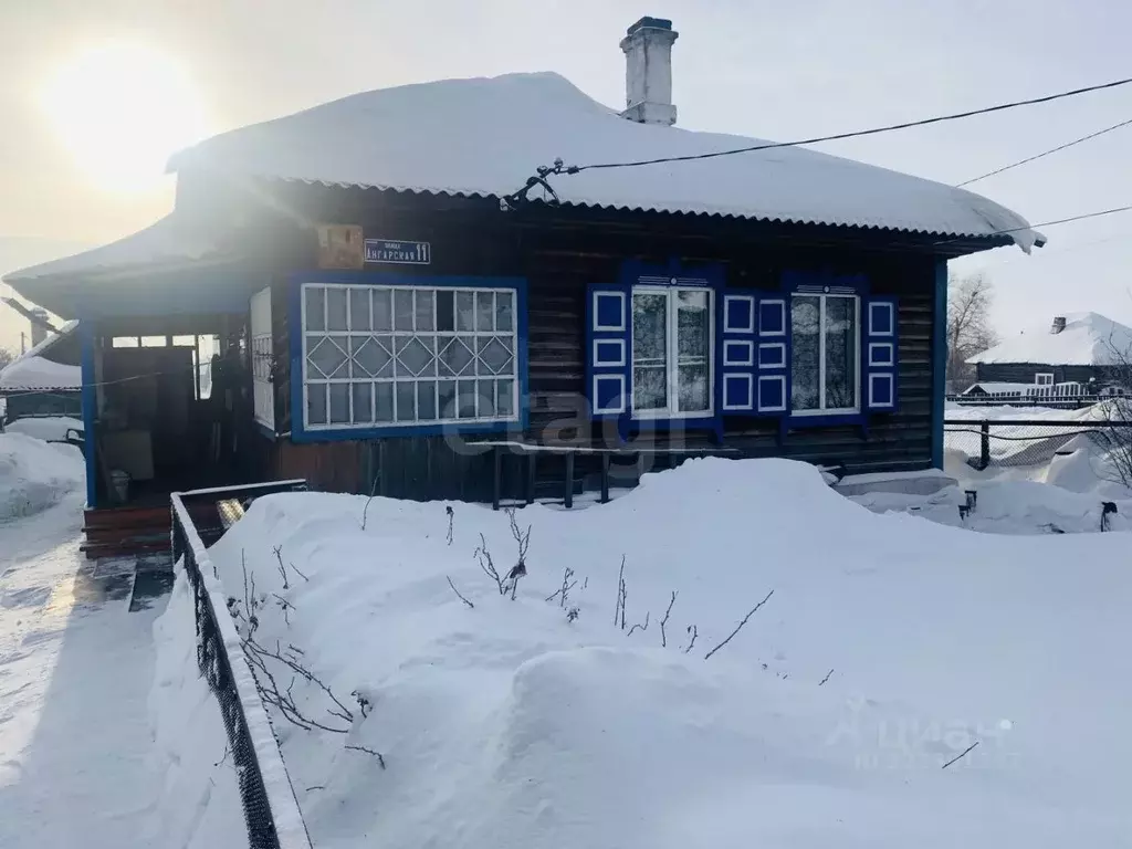 Дом в Кемеровская область, Ленинск-Кузнецкий Ангарская ул., 11 (56 м) - Фото 1