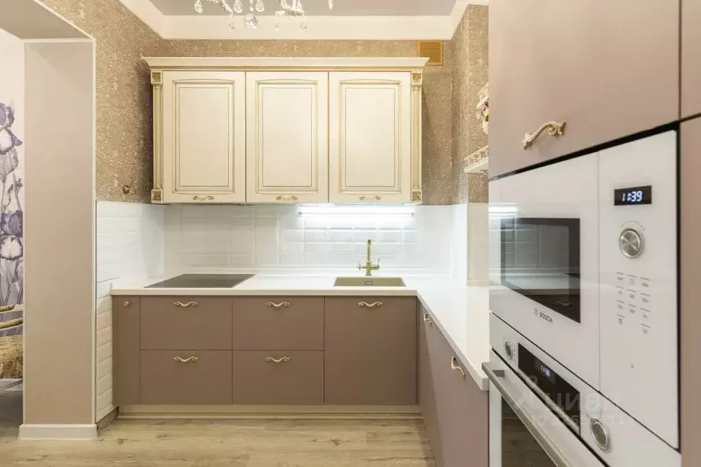 1-к кв. Тюменская область, Тюмень 6-й мкр, ул. Валерии Гнаровской, ... - Фото 1