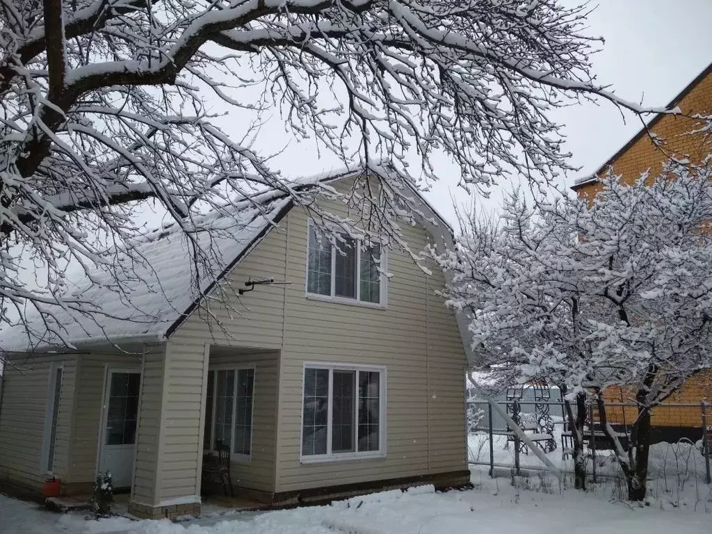 Дом в Смоленская область, Смоленск ул. Зои Космодемьянской, 44 (80 м) - Фото 1