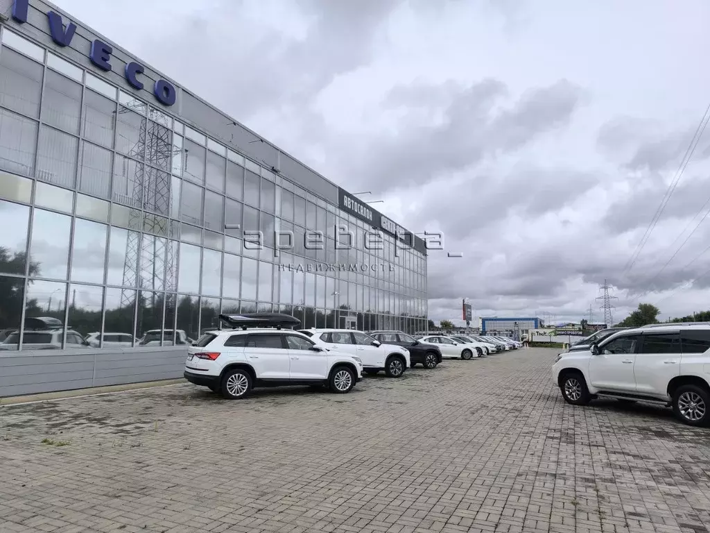 Помещение свободного назначения в Красноярский край, Красноярск просп. ... - Фото 1