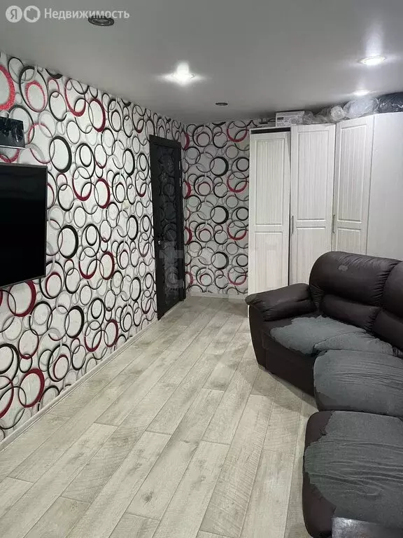 3-комнатная квартира: Микунь, улица Куратова, 6 (64.2 м) - Фото 1