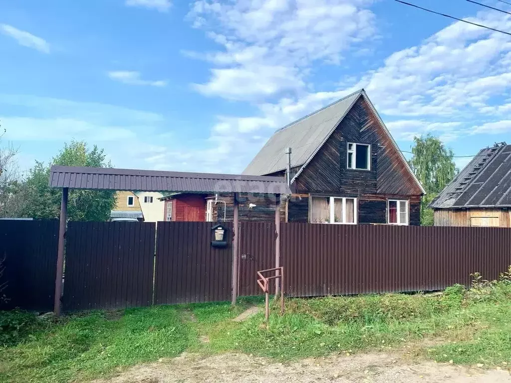 Дом в Коми, Сыктывкар городской округ, Краснозатонский пгт 15-я линия, ... - Фото 0