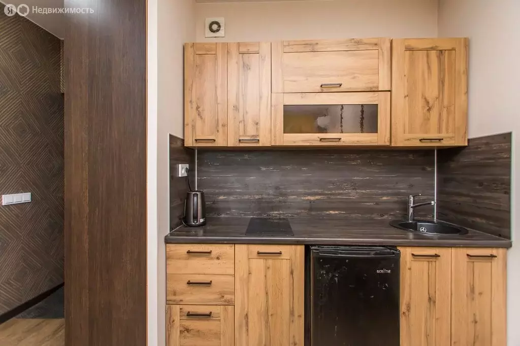 Квартира-студия: Владивосток, улица Нейбута, 17к4 (23.8 м) - Фото 1