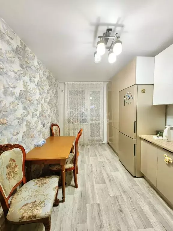 3-к кв. Волгоградская область, Волгоград ул. Добрушина, 12А (72.5 м) - Фото 2