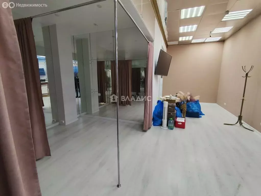 Торговая площадь (65 м) - Фото 2