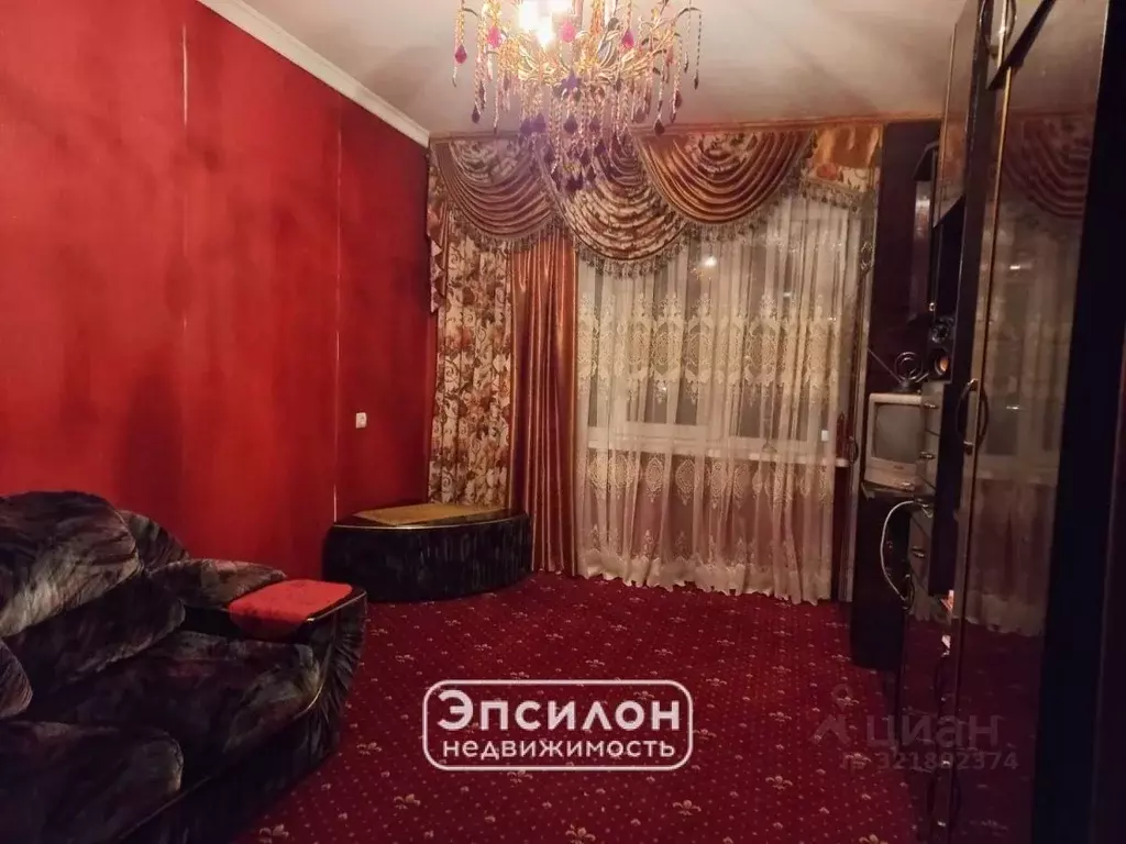 3-к кв. Курская область, Курск ул. Серегина, 28 (64.0 м) - Фото 0