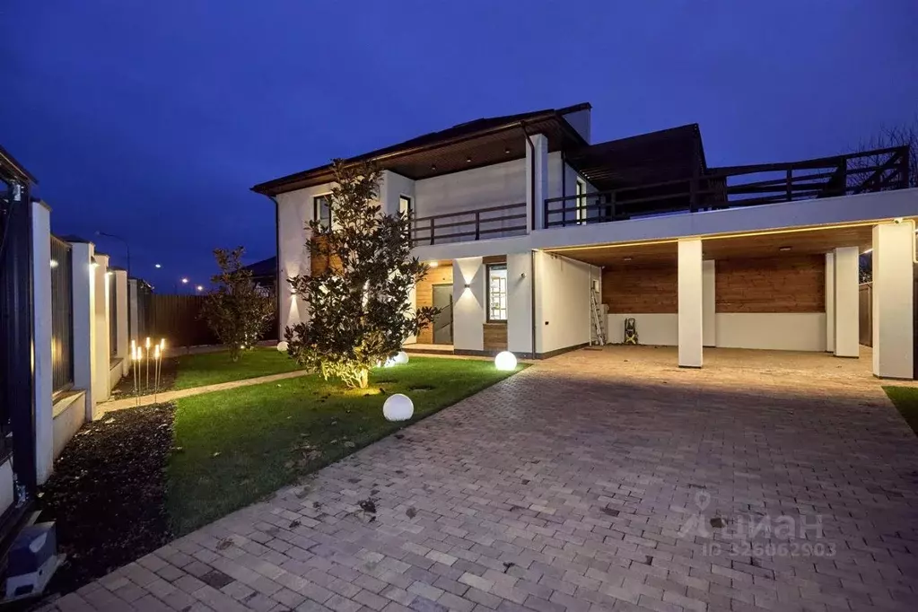 Дом в Краснодарский край, Краснодар просп. Римский (421 м) - Фото 1