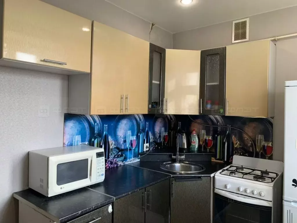 1-к кв. Татарстан, Казань ул. Толбухина, 21 (33.3 м) - Фото 1