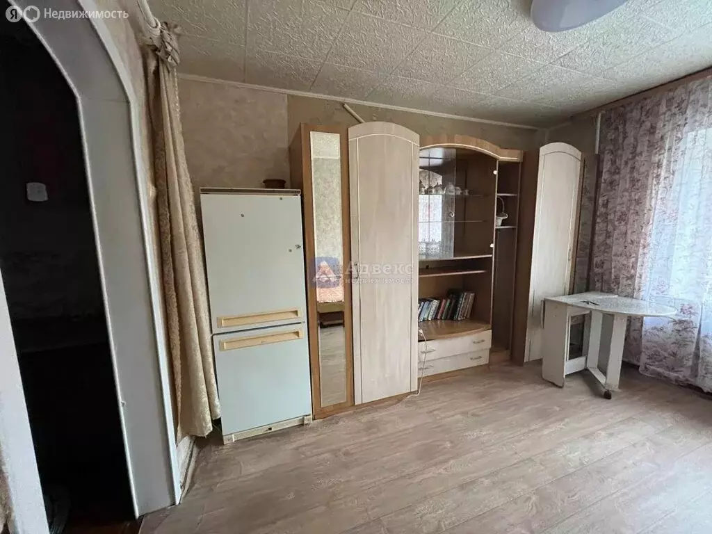 1к в -комнатной квартире (10 м) - Фото 0