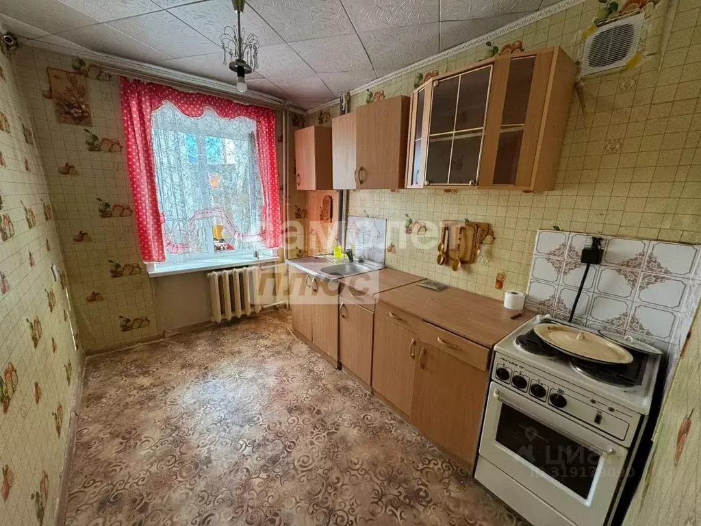 2-к кв. Свердловская область, Алапаевск ул. Юных Героев, 39 (52.0 м) - Фото 1