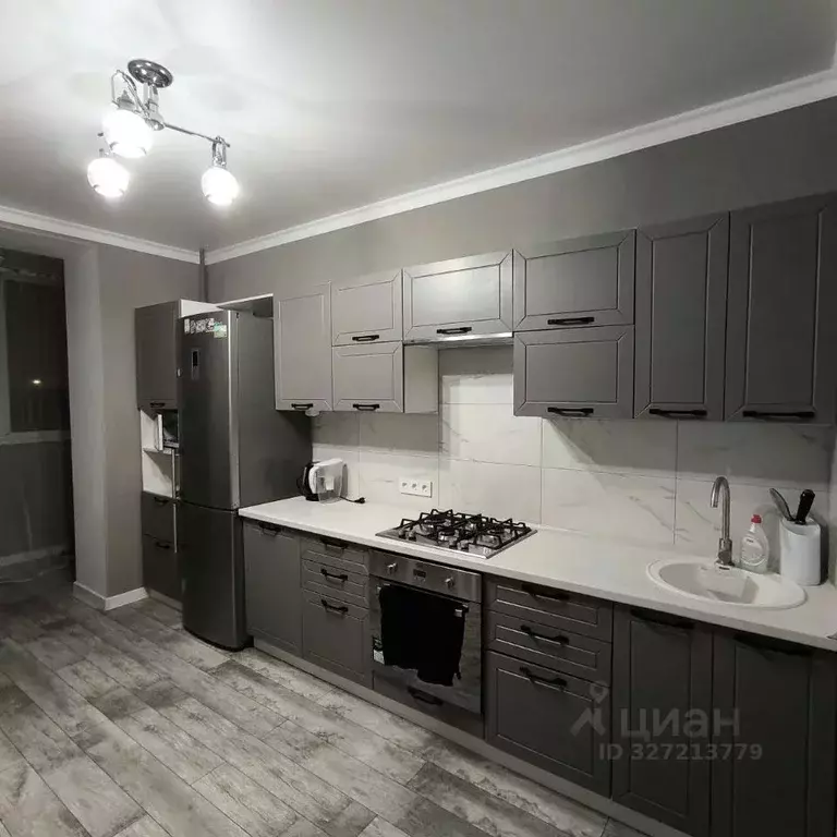 1-к кв. Астраханская область, Астрахань ул. 1-я Перевозная, 131Б (50.0 ... - Фото 1