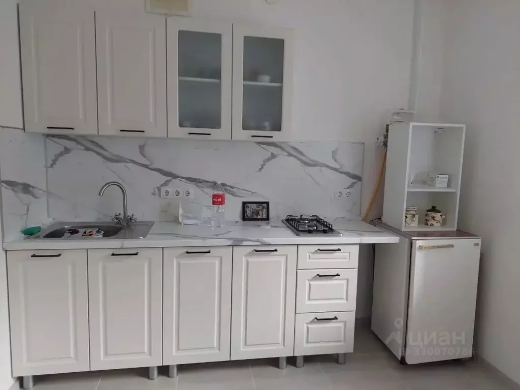1-к кв. Волгоградская область, Волгоград ул. Базарова, 20 (41.3 м) - Фото 1