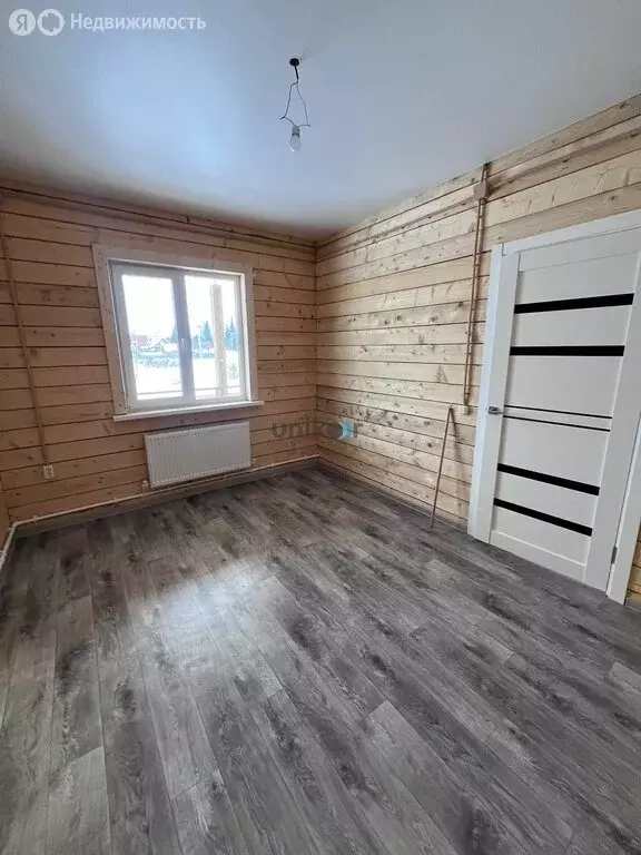 Дом в село Алаторка, Центральная улица (90 м) - Фото 1