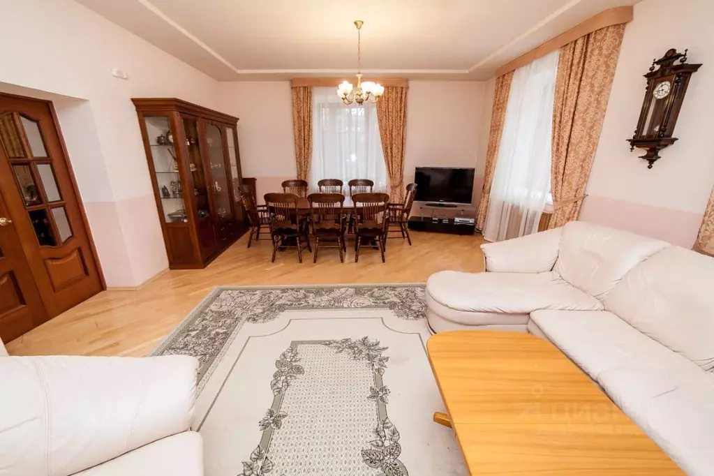 Дом в Татарстан, Казань ул. Серле, 29 (450 м) - Фото 1
