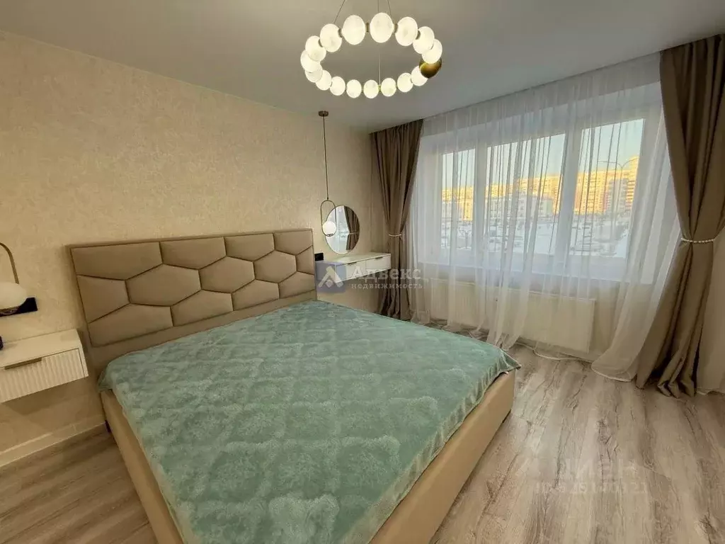 3-к кв. Тюменская область, Тюмень ул. Монтажников, 42А (86.9 м) - Фото 1