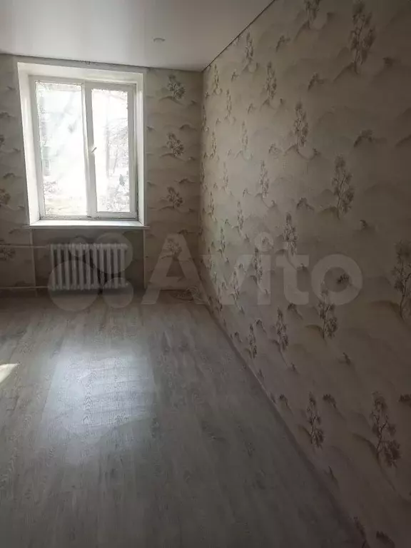 Комната 16,6 м в 3-к., 1/5 эт. - Фото 1