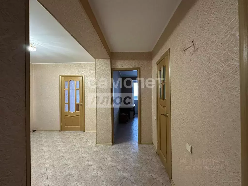 3-к кв. Волгоградская область, Волгоград ул. Маршала Еременко, 44 ... - Фото 1