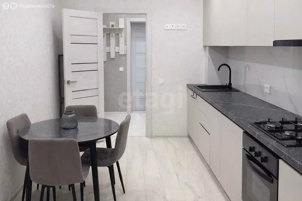 1-комнатная квартира: Тамбов, улица Зои Космодемьянской, 3 (42.4 м) - Фото 2