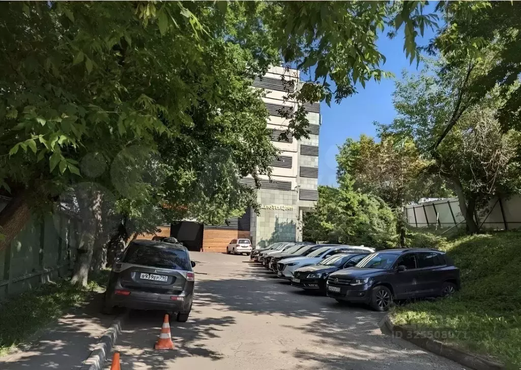 Гараж в Москва проезд Жуков, 19 (18 м) - Фото 1