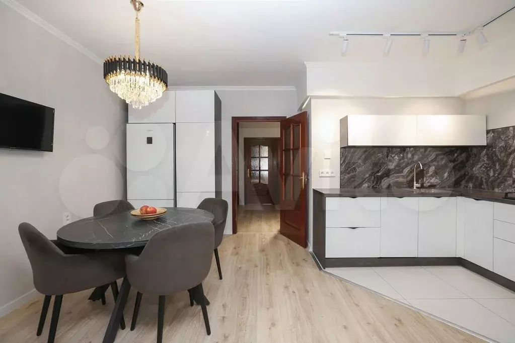 3-к. квартира, 77 м, 1/4 эт. - Фото 0