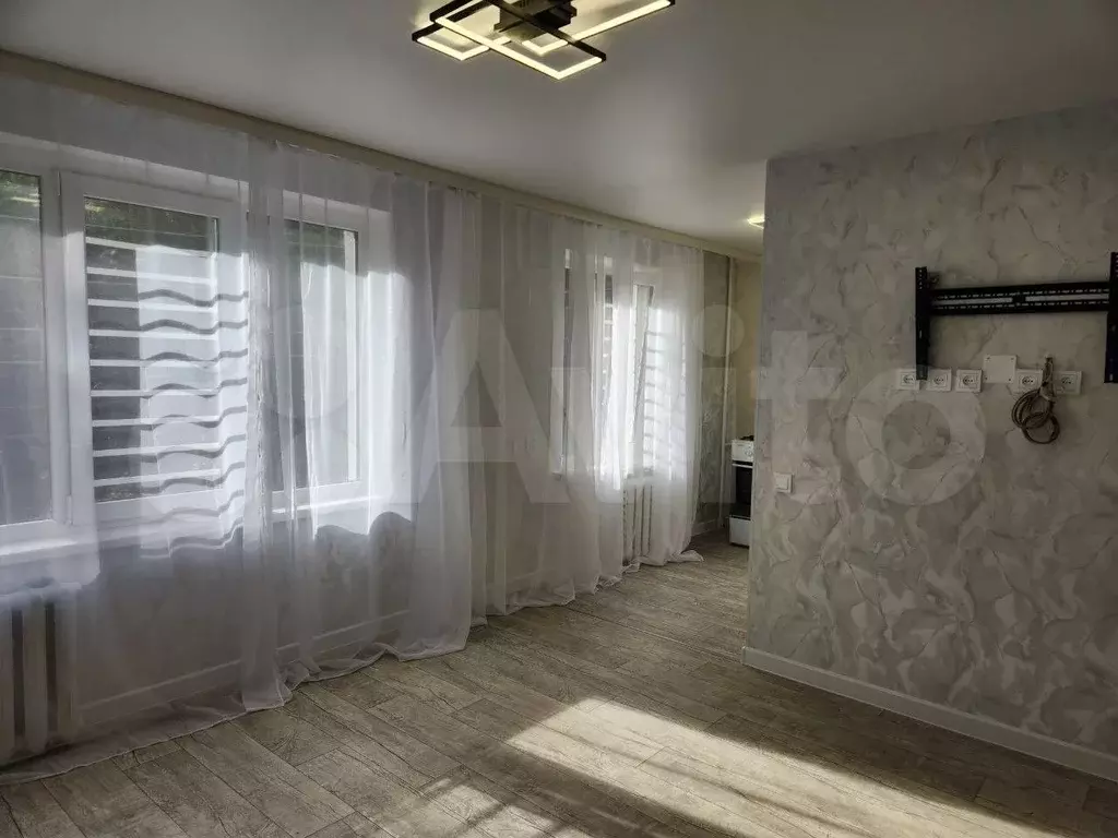 3-к. квартира, 63 м, 2/5 эт. - Фото 1
