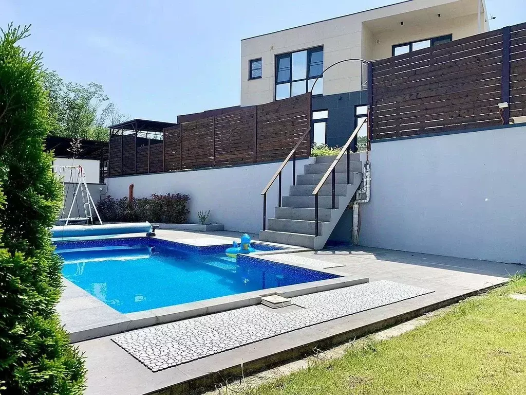 Дом в Краснодарский край, Сочи городской округ, с. Верхневеселое  (200 ... - Фото 1