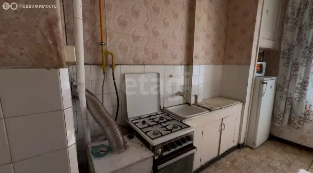 2-комнатная квартира: Калининград, Коммунальная улица, 7 (64.8 м) - Фото 0