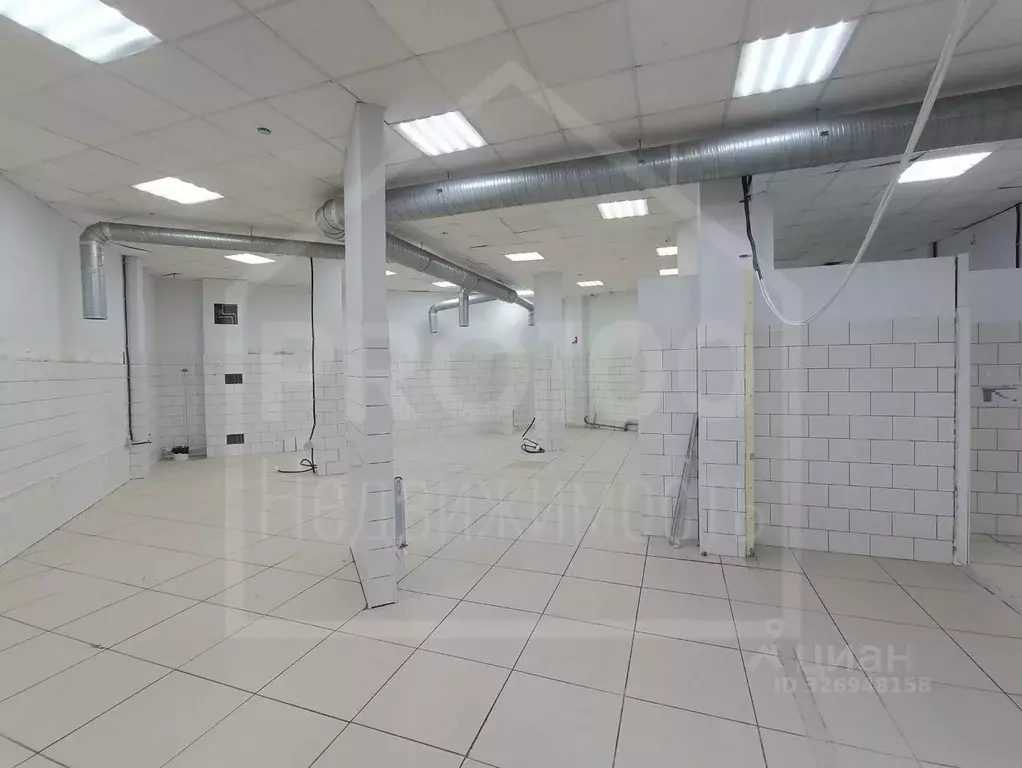 Помещение свободного назначения в Омская область, Омск Кристалл мкр,  ... - Фото 2