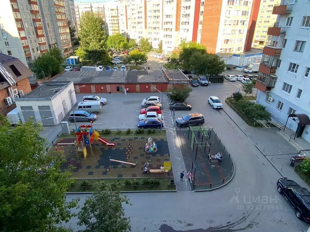 3-к кв. Тюменская область, Тюмень ул. Николая Чаплина, 113 (69.0 м) - Фото 2