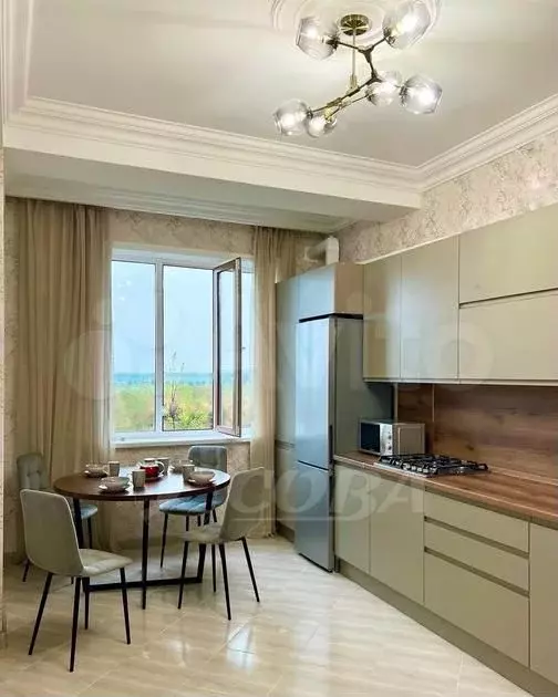 2-к. квартира, 80 м, 2/10 эт. - Фото 0