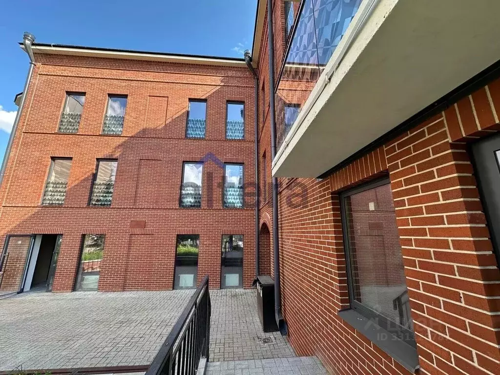 Торговая площадь в Татарстан, Казань ул. Мартына Межлаука, 13 (90 м) - Фото 1