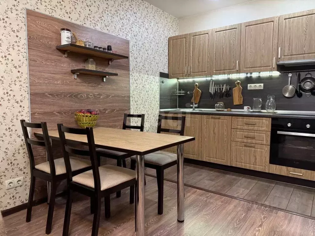 3-к кв. Воронежская область, Воронеж ул. Помяловского, 40 (88.8 м) - Фото 1