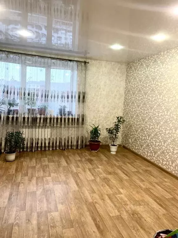 4-к кв. Саратовская область, Саратов ул. Усть-Курдюмская, 11 (82.0 м) - Фото 0