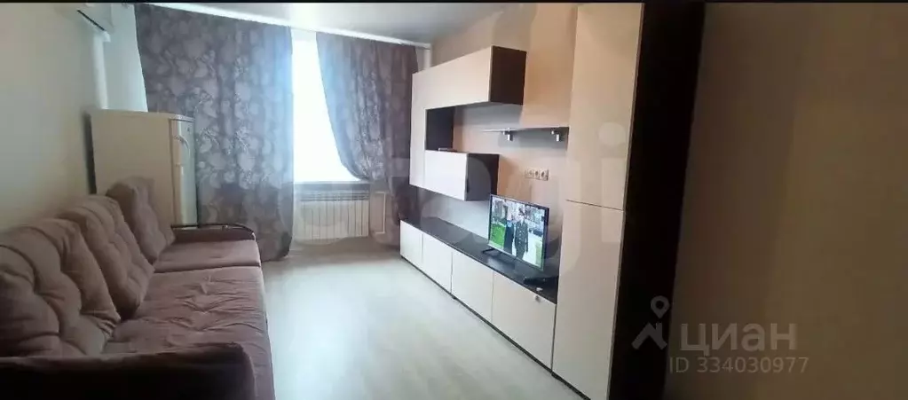 3-к кв. Тюменская область, Тюмень проезд Стахановцев, 6 (67.0 м) - Фото 1