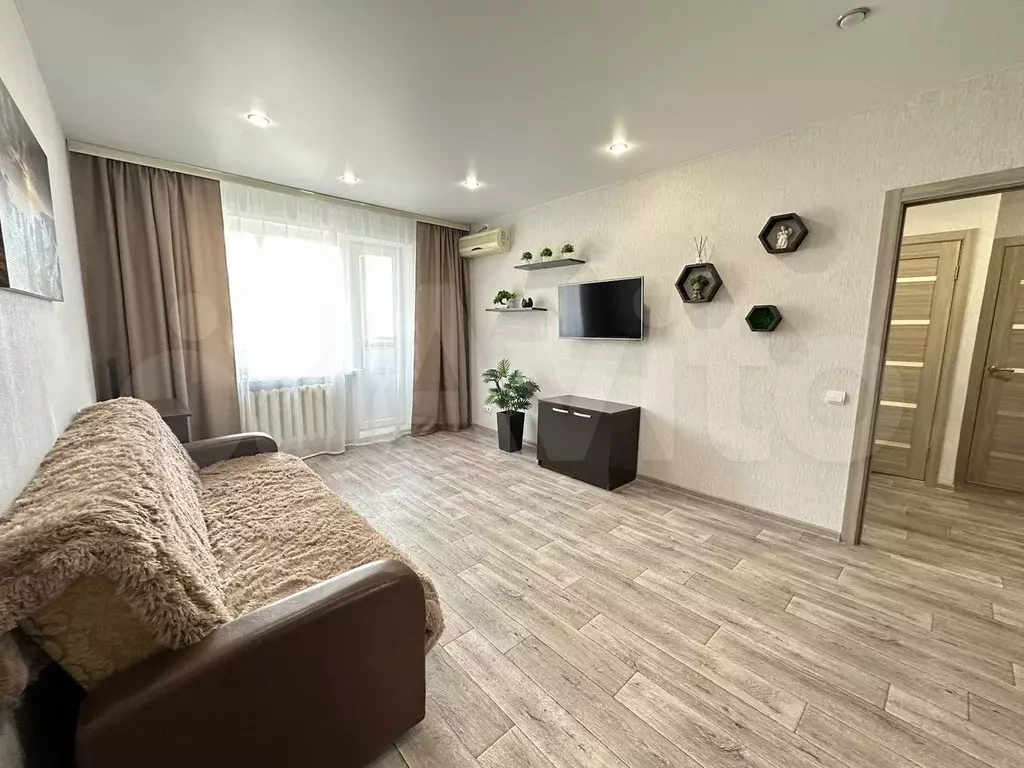 1-к. квартира, 38 м, 4/9 эт. - Фото 0