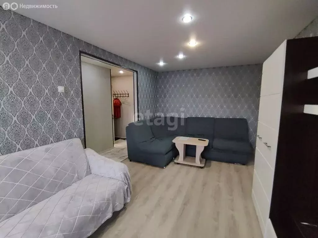 2-комнатная квартира: Ачинск, 4-й микрорайон, 16 (45.9 м) - Фото 1