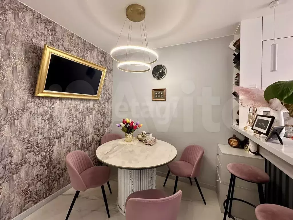 2-к. квартира, 61,8 м, 1/3 эт. - Фото 0