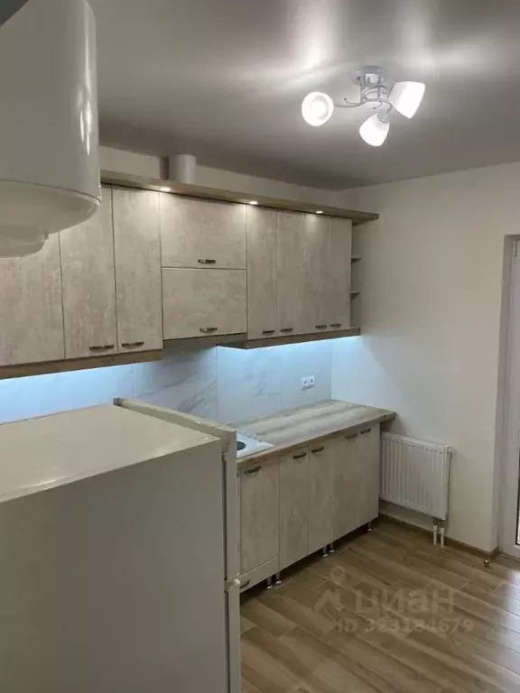 1-к кв. Крым, Симферополь просп. Александра Суворова, 107 (37.8 м) - Фото 2