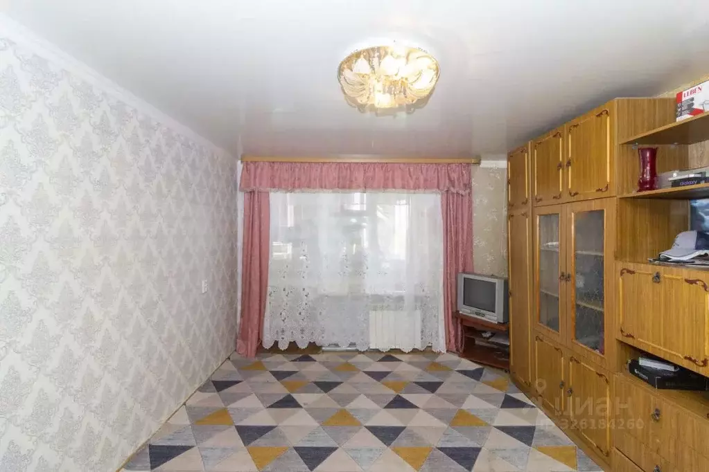 2-к кв. Тюменская область, Тюмень Амурская ул., 68 (50.0 м) - Фото 1