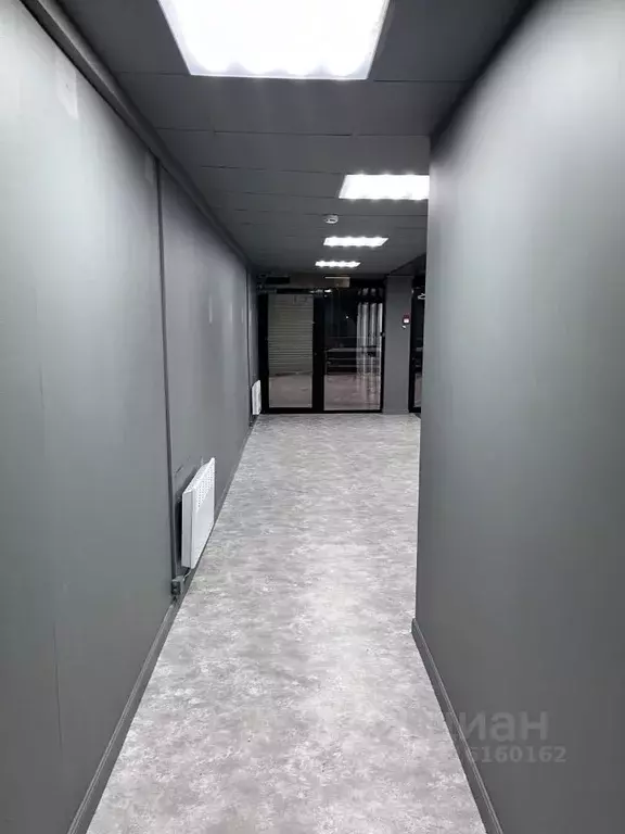 Помещение свободного назначения в Омская область, Омск бул. ... - Фото 1