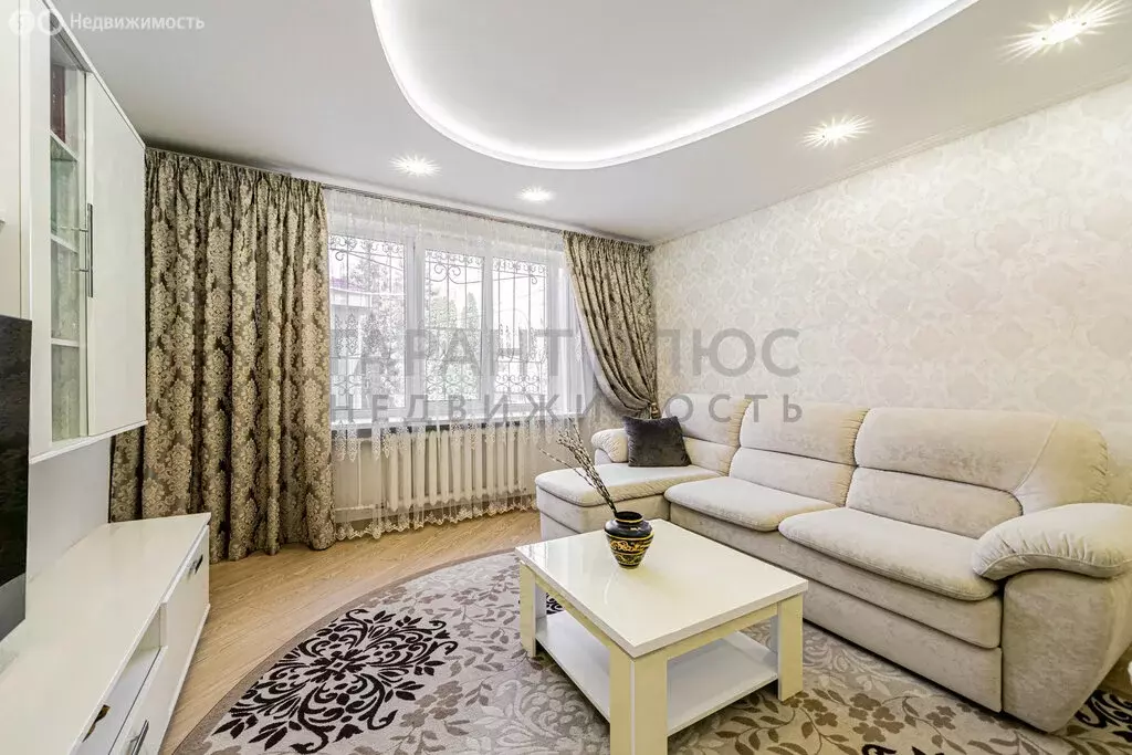 3-комнатная квартира: Липецк, Октябрьская улица, 74 (98 м) - Фото 1